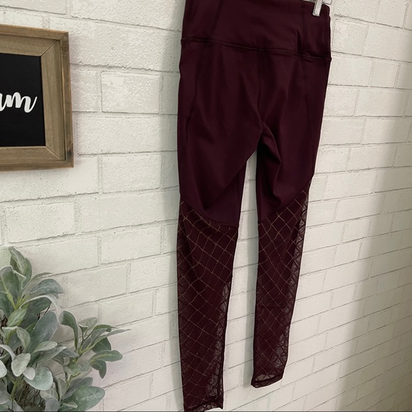 VICTORIA’S SECRET Victoria Sport Maroon & Gold Knockout Tight Leggings - Picture 7 of 10
